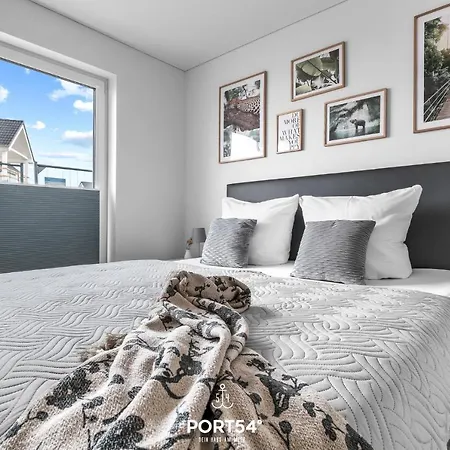 Apartment Lunas Shelter *